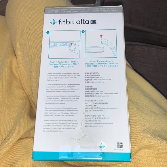 Fitbit Alta HR Band - Picture 2 of 4